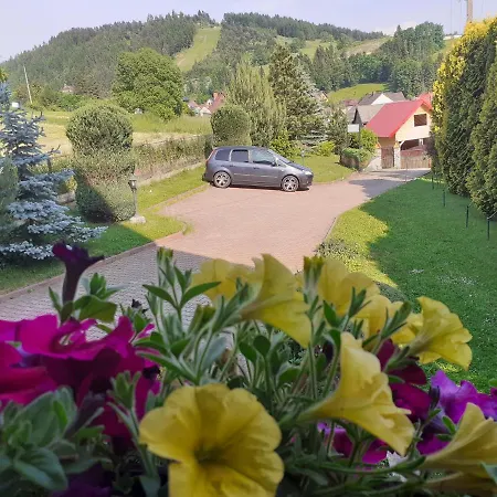 Dom Sosenek منزل للإقامة *